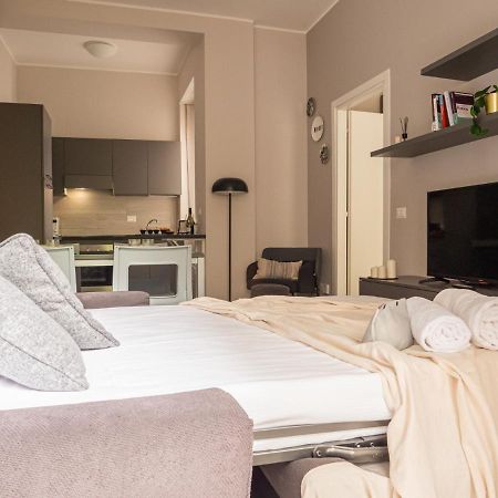 The Best Rent - Apartment With Balcony In Milan Downtown ภายนอก รูปภาพ