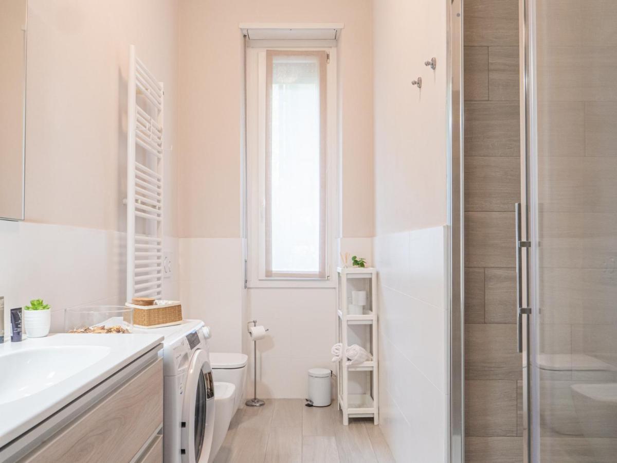 The Best Rent - Apartment With Balcony In Milan Downtown ภายนอก รูปภาพ